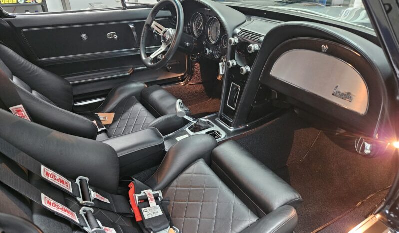 								1967 Chevrolet Corvette Coupe 5-Speed full									