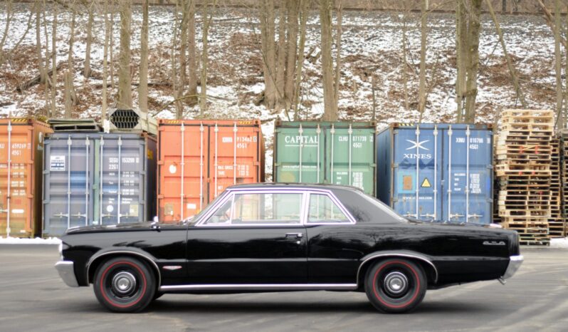 								1964 Pontiac GTO Sport Coupe Tri-Power 4-Speed full									