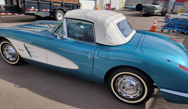 								1959 Chevrolet Corvette full									