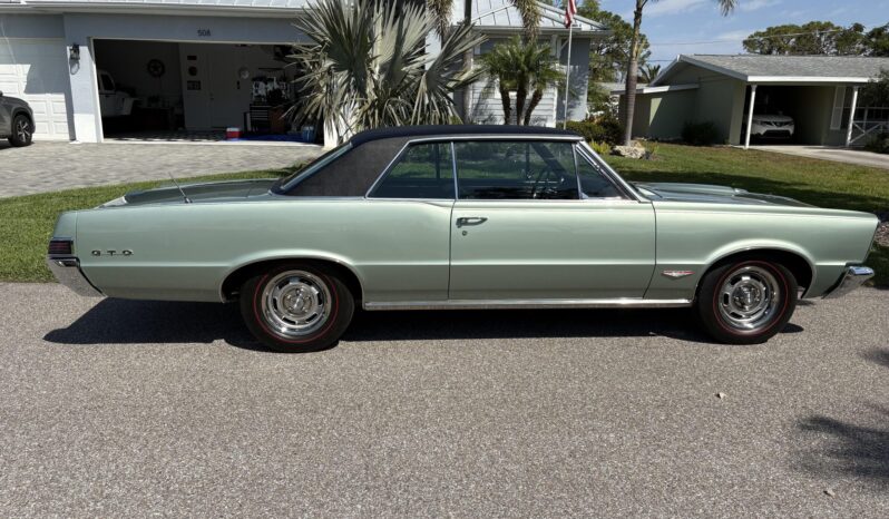 								1965 Pontiac GTO Tri-Power Hardtop full									