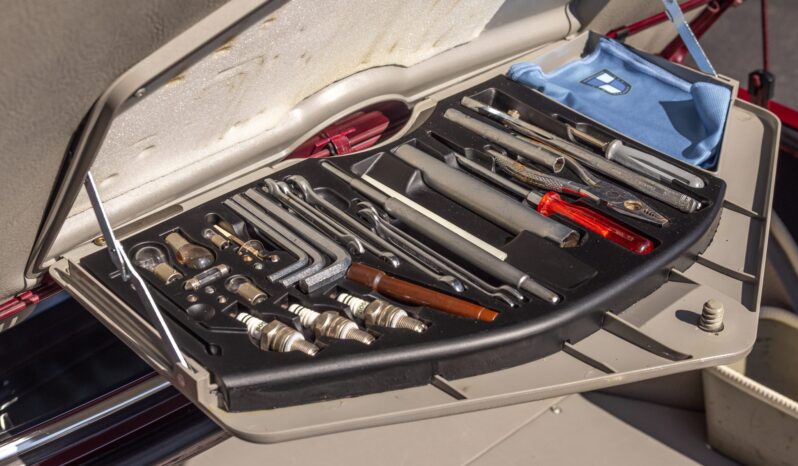 								1972 BMW 3.0CSi 4-Speed full									