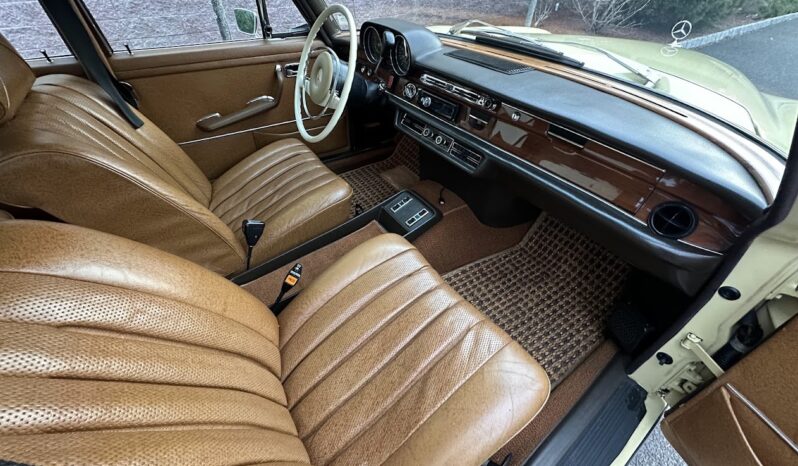 								1973 Mercedes-Benz 280SEL 4.5 Sedan full									