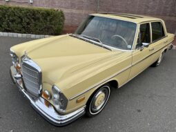 1973 Mercedes-Benz 280SEL 4.5 Sedan full