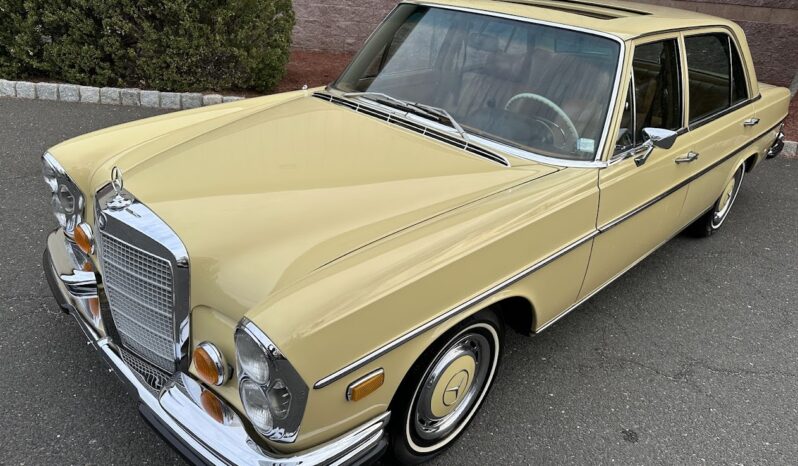 								1973 Mercedes-Benz 280SEL 4.5 Sedan full									