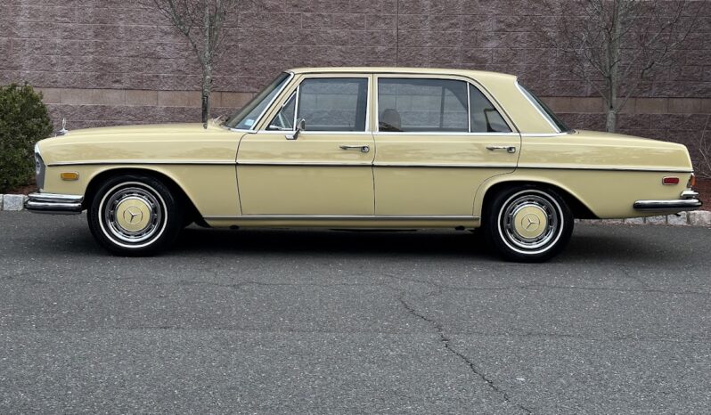 								1973 Mercedes-Benz 280SEL 4.5 Sedan full									