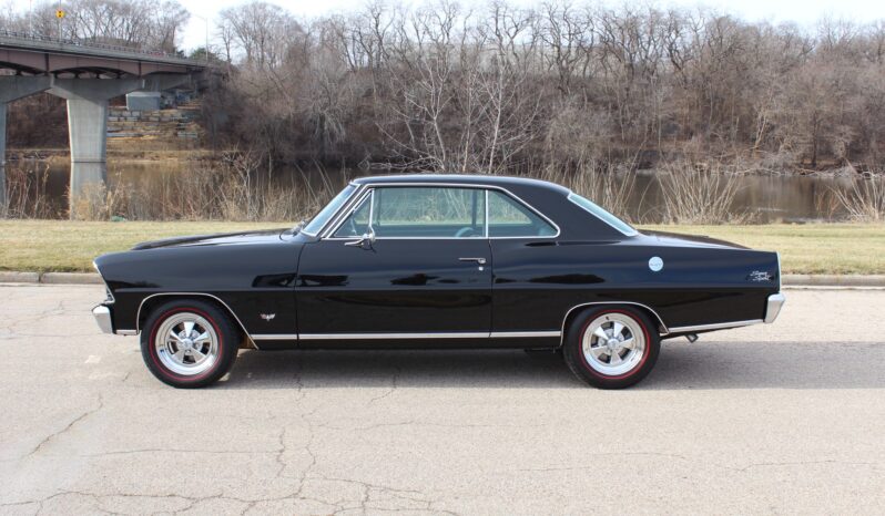 								1967 Chevrolet Chevy II Nova SS 4-Speed full									