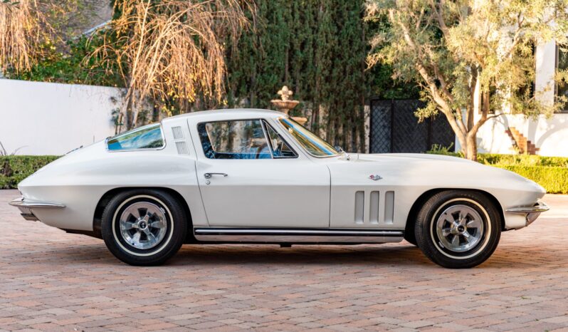 								1965 Chevrolet Corvette Coupe 4-Speed full									