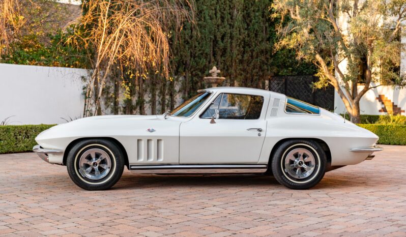 								1965 Chevrolet Corvette Coupe 4-Speed full									