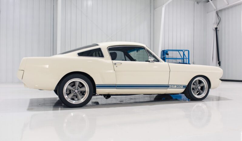 								1966 Ford Mustang Fastback 6-Speed full									
