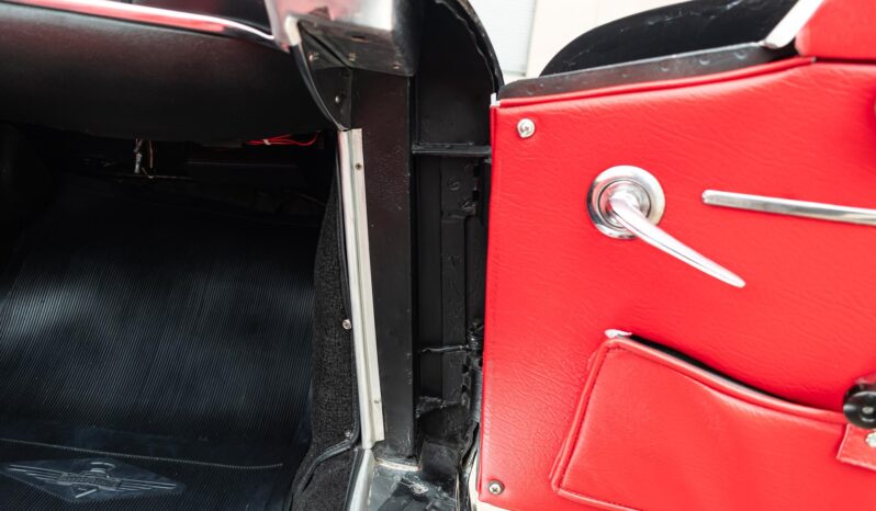 								1965 Alfa Romeo 2600 Spider full									