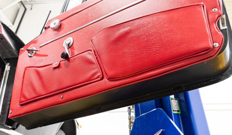 								1965 Alfa Romeo 2600 Spider full									