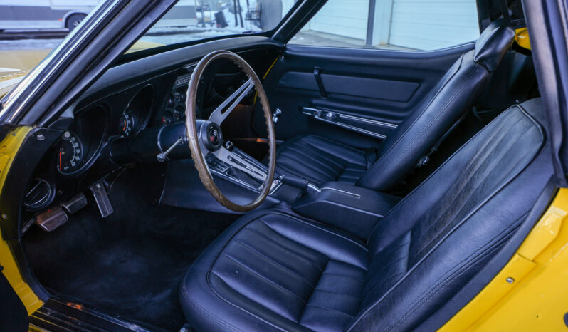 								1969 Chevrolet Corvette Convertible 4-Speed full									