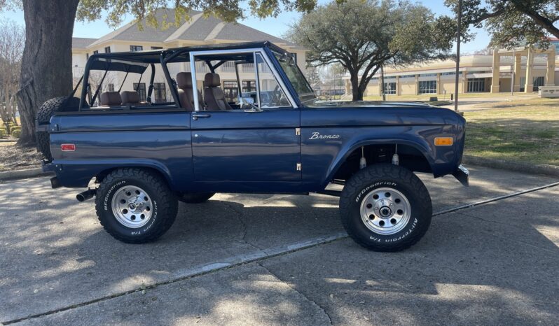								1976 Ford Bronco 302 full									
