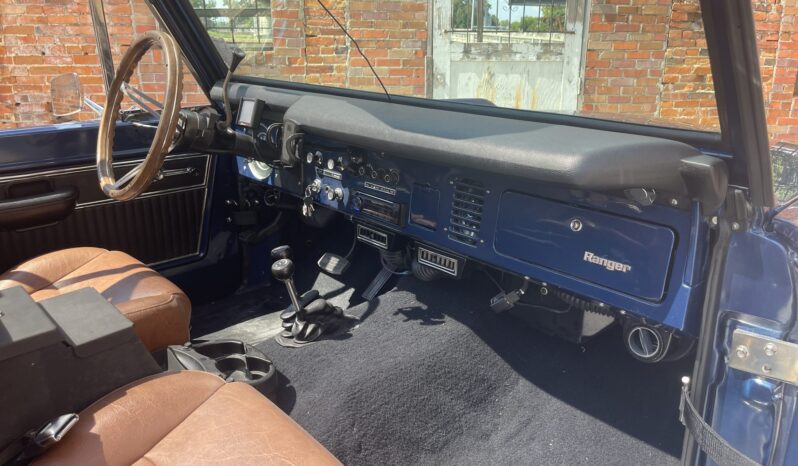 								1976 Ford Bronco 302 full									