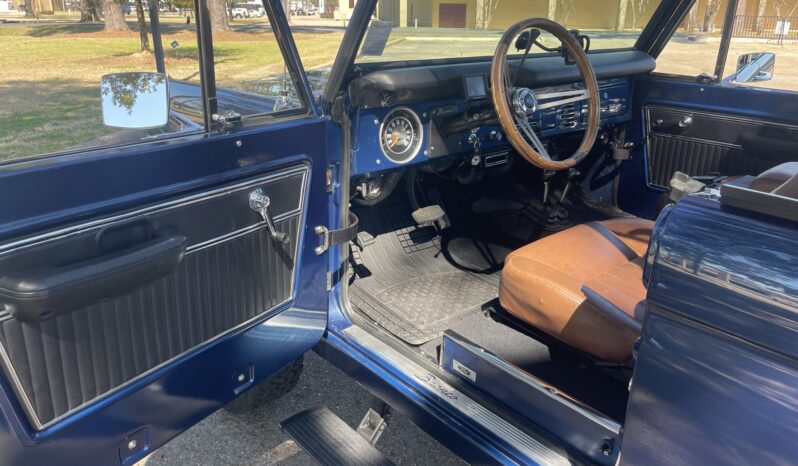 								1976 Ford Bronco 302 full									