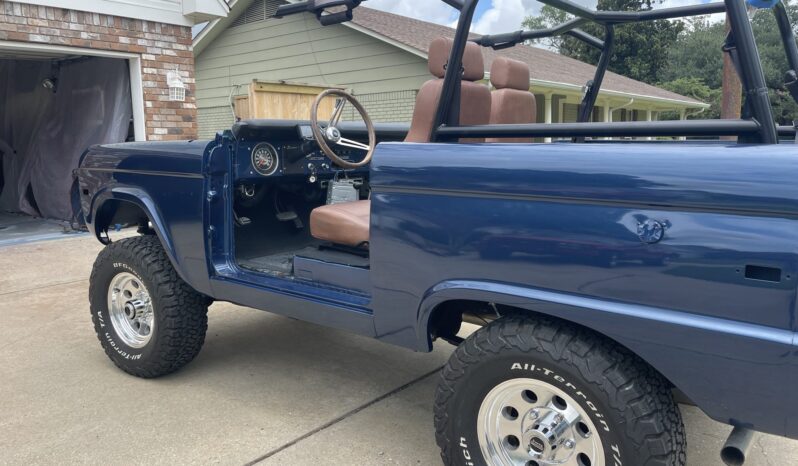 								1976 Ford Bronco 302 full									