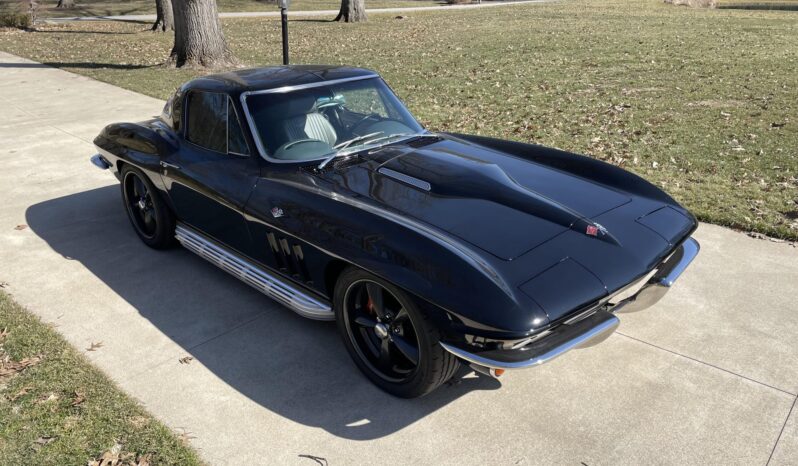 								1966 Chevrolet Corvette Coupe full									