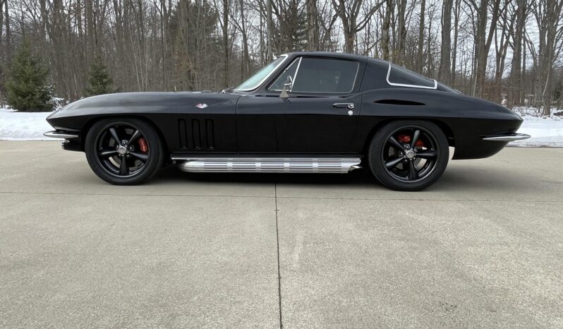 								1966 Chevrolet Corvette Coupe full									