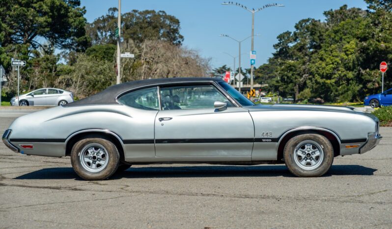 								1970 Oldsmobile 442 W-30 Holiday Coupe 4-Speed Project full									
