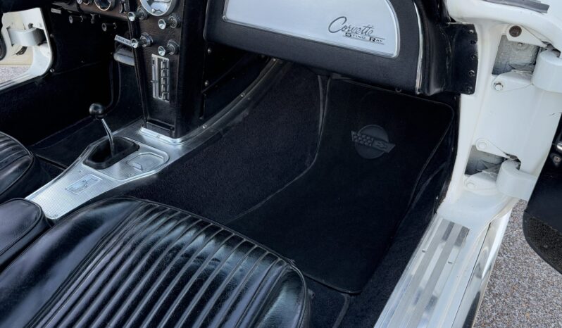 								1963 Chevrolet Corvette Split-Window Coupe 327 300 full									