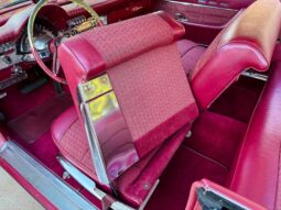 1961 Chrysler New Yorker 2-Door Hardtop full