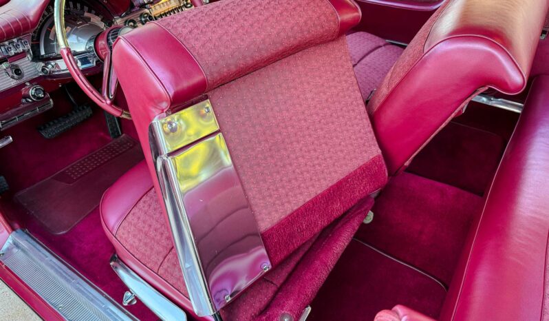 								1961 Chrysler New Yorker 2-Door Hardtop full									