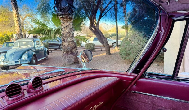 								1961 Chrysler New Yorker 2-Door Hardtop full									