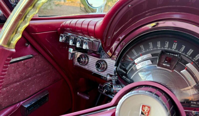 								1961 Chrysler New Yorker 2-Door Hardtop full									