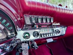 1961 Chrysler New Yorker 2-Door Hardtop full