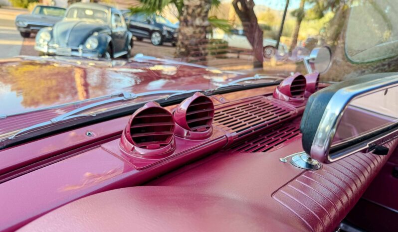 								1961 Chrysler New Yorker 2-Door Hardtop full									