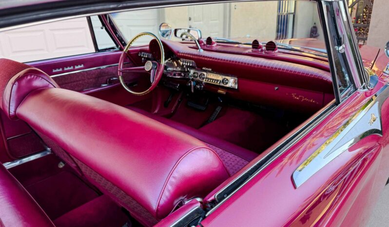 								1961 Chrysler New Yorker 2-Door Hardtop full									