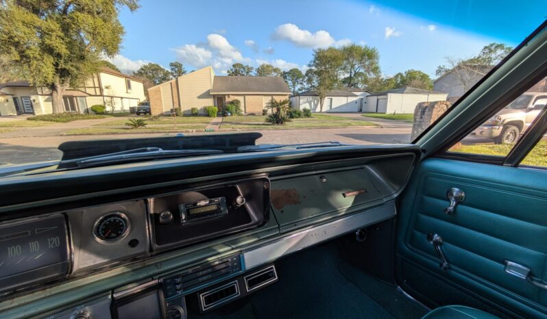 								1966 Chevrolet Impala Station Wagon 396 full									