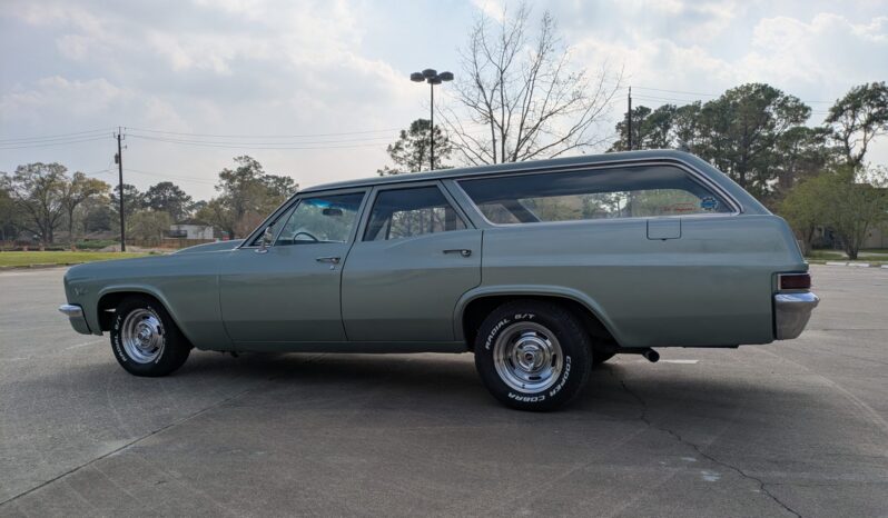 								1966 Chevrolet Impala Station Wagon 396 full									