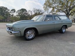 										1966 Chevrolet Impala Station Wagon 396 full									