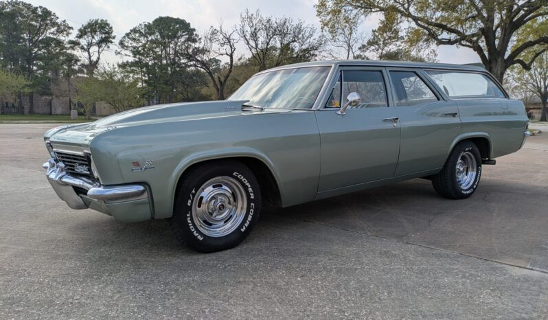 								1966 Chevrolet Impala Station Wagon 396 full									