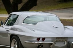 										1967 Chevrolet Corvette Coupe 5-Speed full									