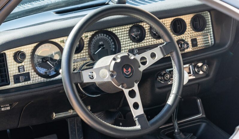 								1975 Pontiac Firebird Trans Am 5-Speed full									
