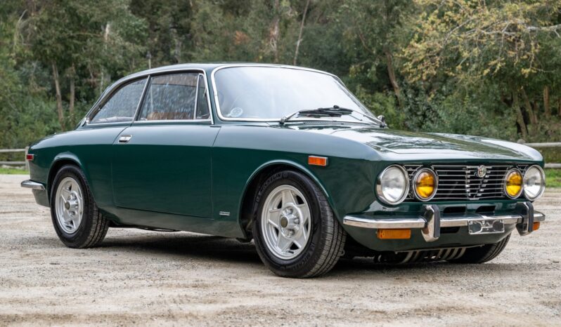 								1974 Alfa Romeo GTV 2000 full									