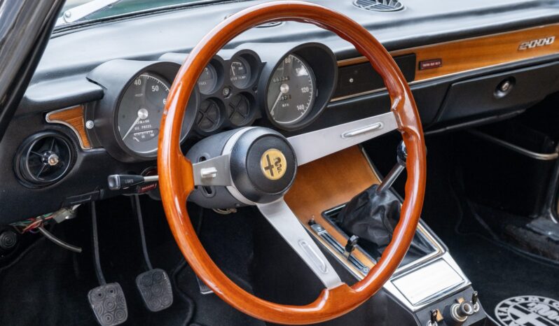 								1974 Alfa Romeo GTV 2000 full									