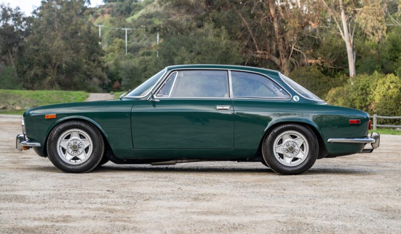 								1974 Alfa Romeo GTV 2000 full									