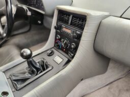 										1981 DeLorean DMC-12 5-Speed full									