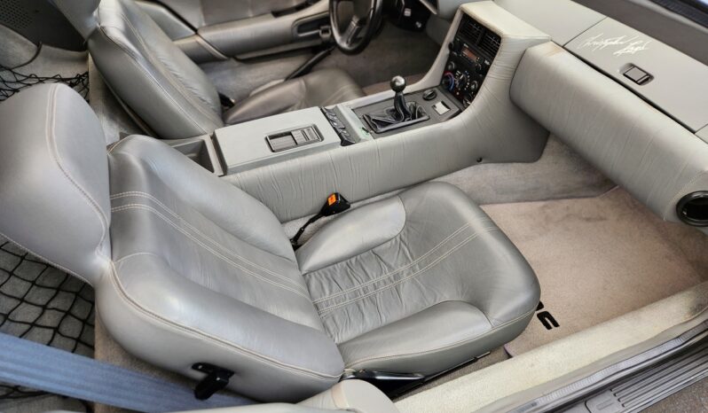 								1981 DeLorean DMC-12 5-Speed full									