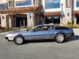 										1981 DeLorean DMC-12 5-Speed full									