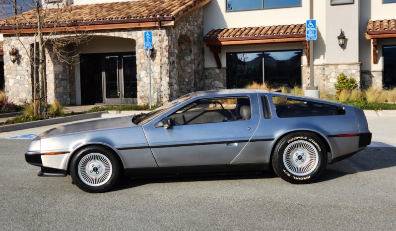 								1981 DeLorean DMC-12 5-Speed full									