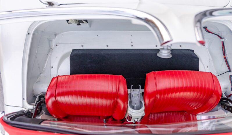 								1962 Chevrolet Corvette 4-Speed full									