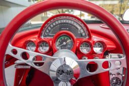 										1962 Chevrolet Corvette 4-Speed full									