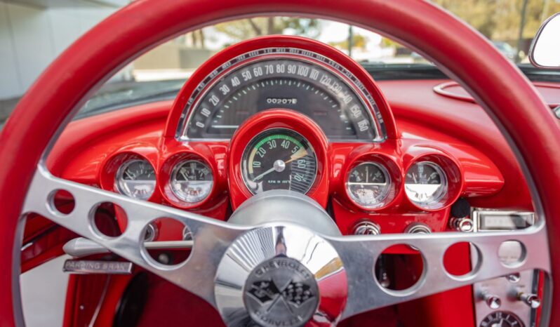 								1962 Chevrolet Corvette 4-Speed full									