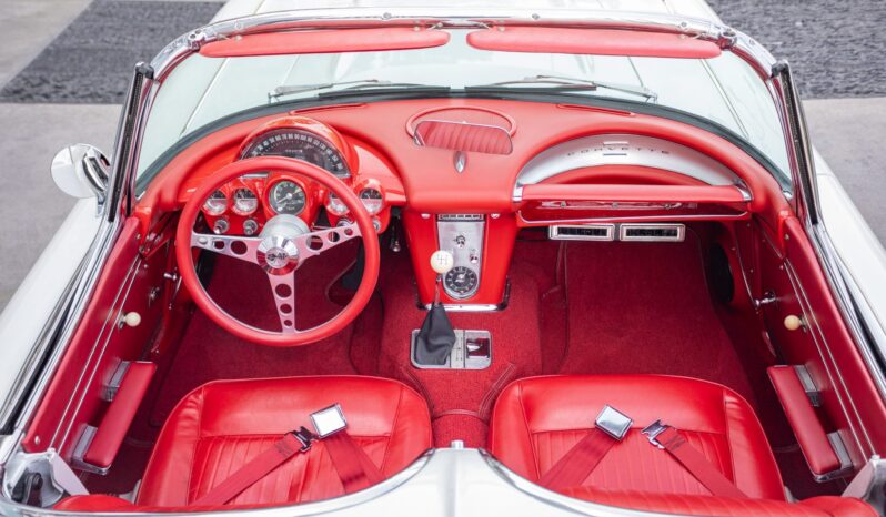 								1962 Chevrolet Corvette 4-Speed full									