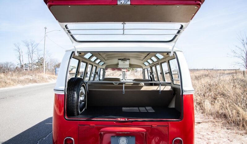 								1966 Volkswagen Type 2 21-Window Deluxe full									