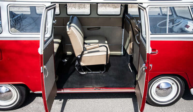 								1966 Volkswagen Type 2 21-Window Deluxe full									